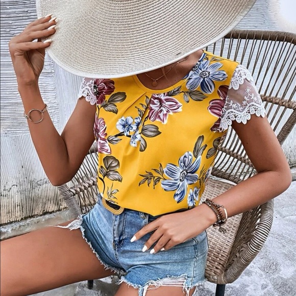 Boho floral print lace trim  blouse - Picture 2 of 6